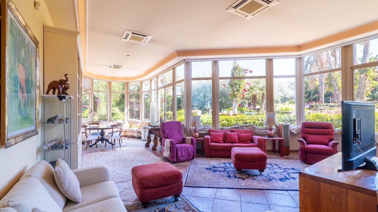Photo of Livingroom in Old Town