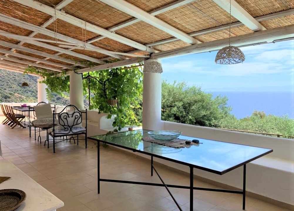 Photo of Outdoor in Leni