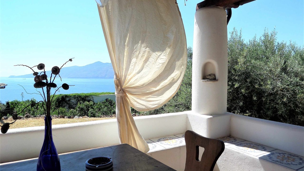 Photo of Patio Balcony in Santa Marina Salina