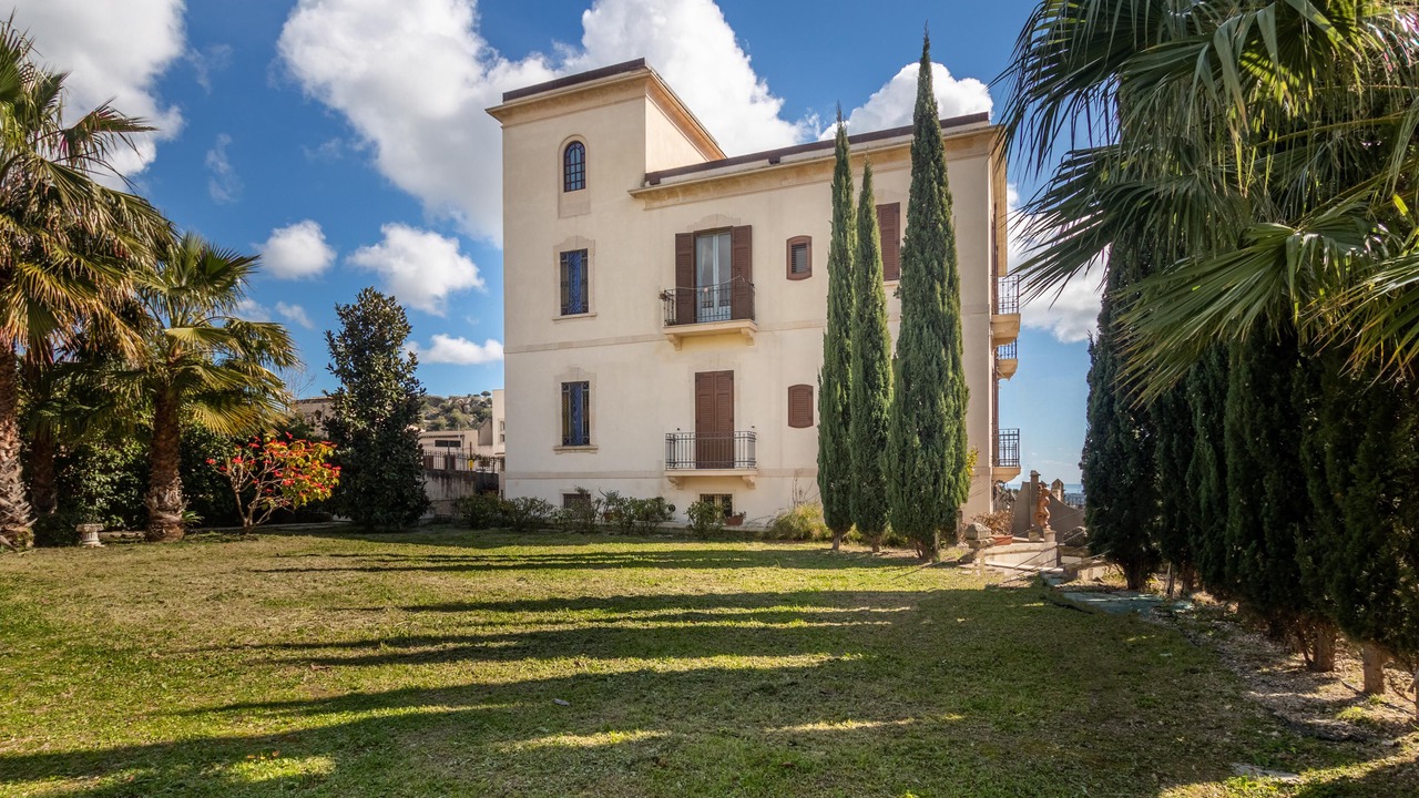 Photo of Outdoor in Noto