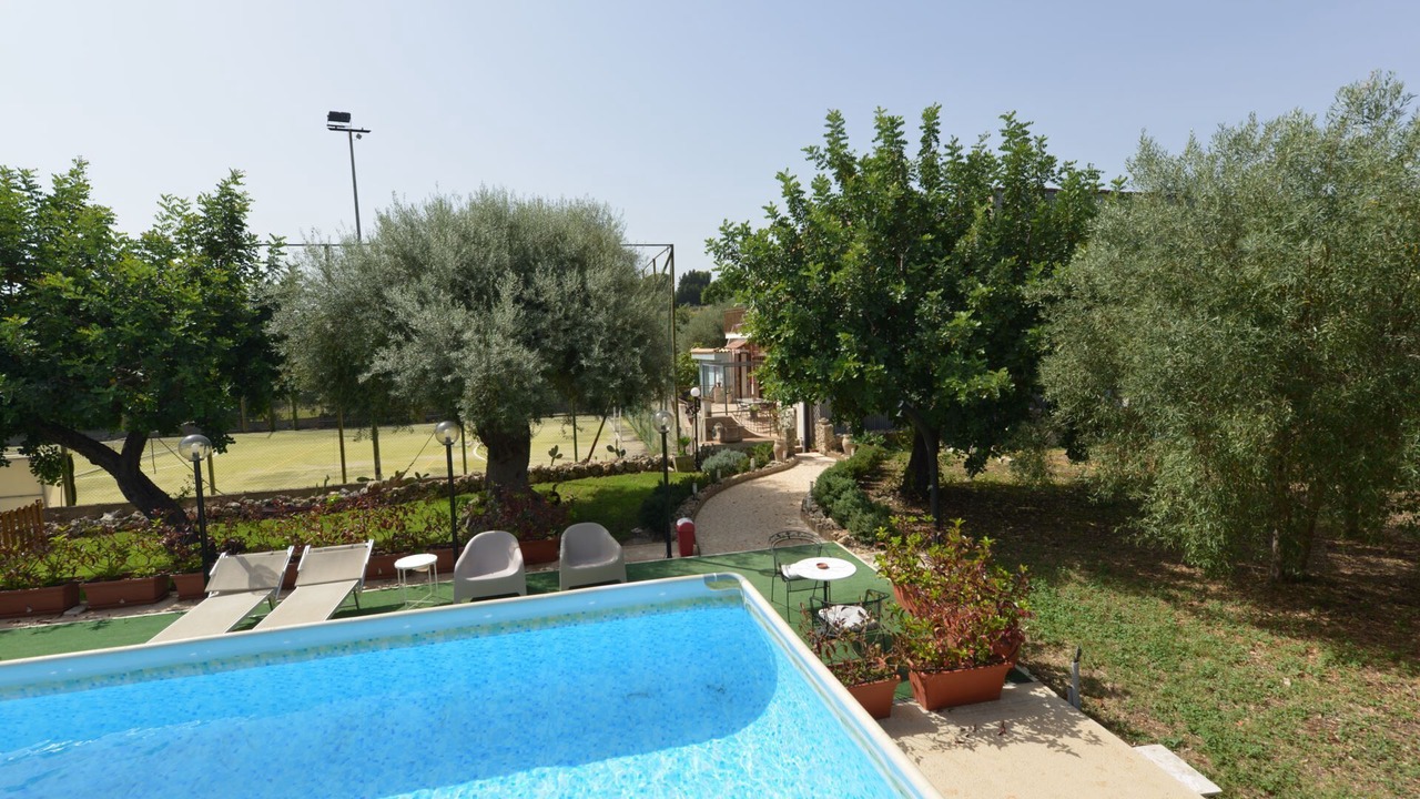Photo of Outdoor in Solarino