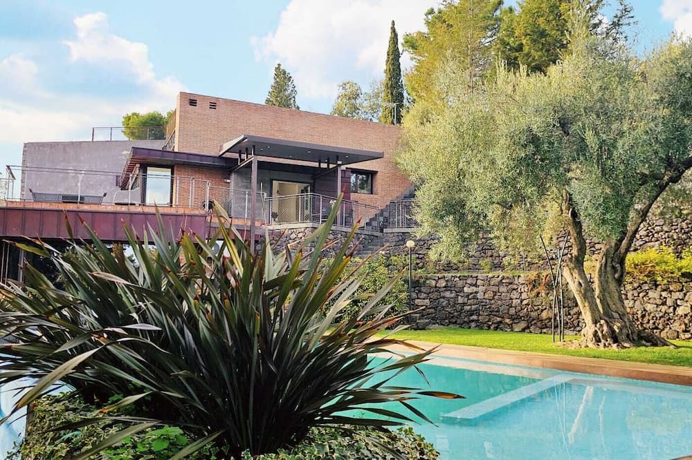 Photo of Outdoor in Ragalna