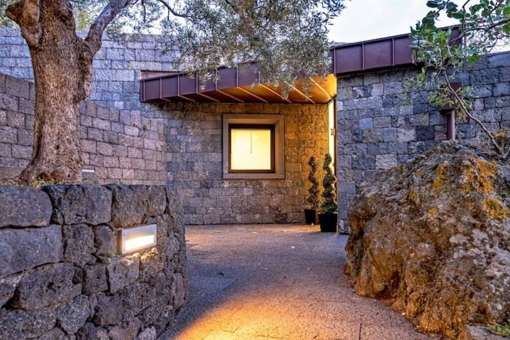Photo of Outdoor in Ragalna