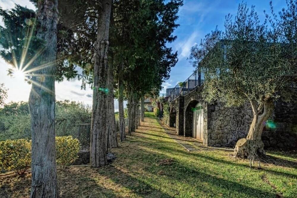 Photo of Outdoor in Ragalna