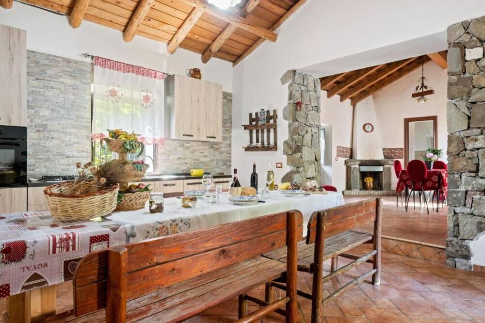 Photo of Kitchen in Maniace