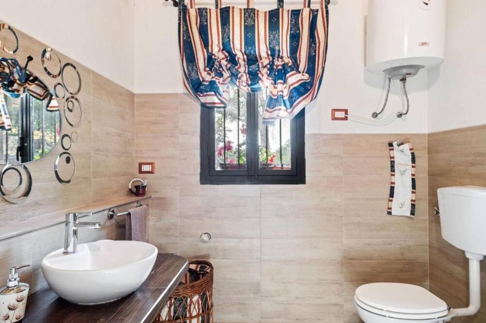 Photo of Bathroom in Maniace