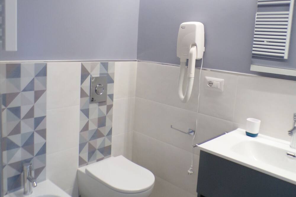 Photo of Bathroom in Mistretta