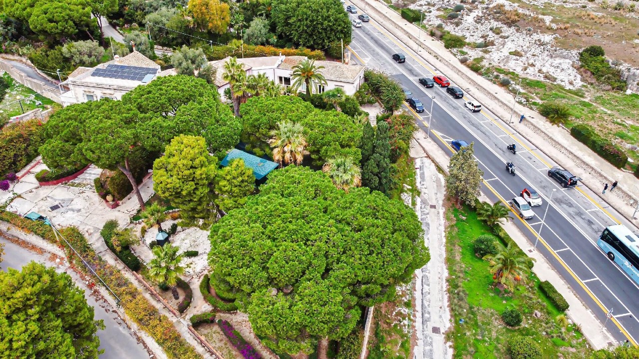 Photo of Outdoor in Acradina