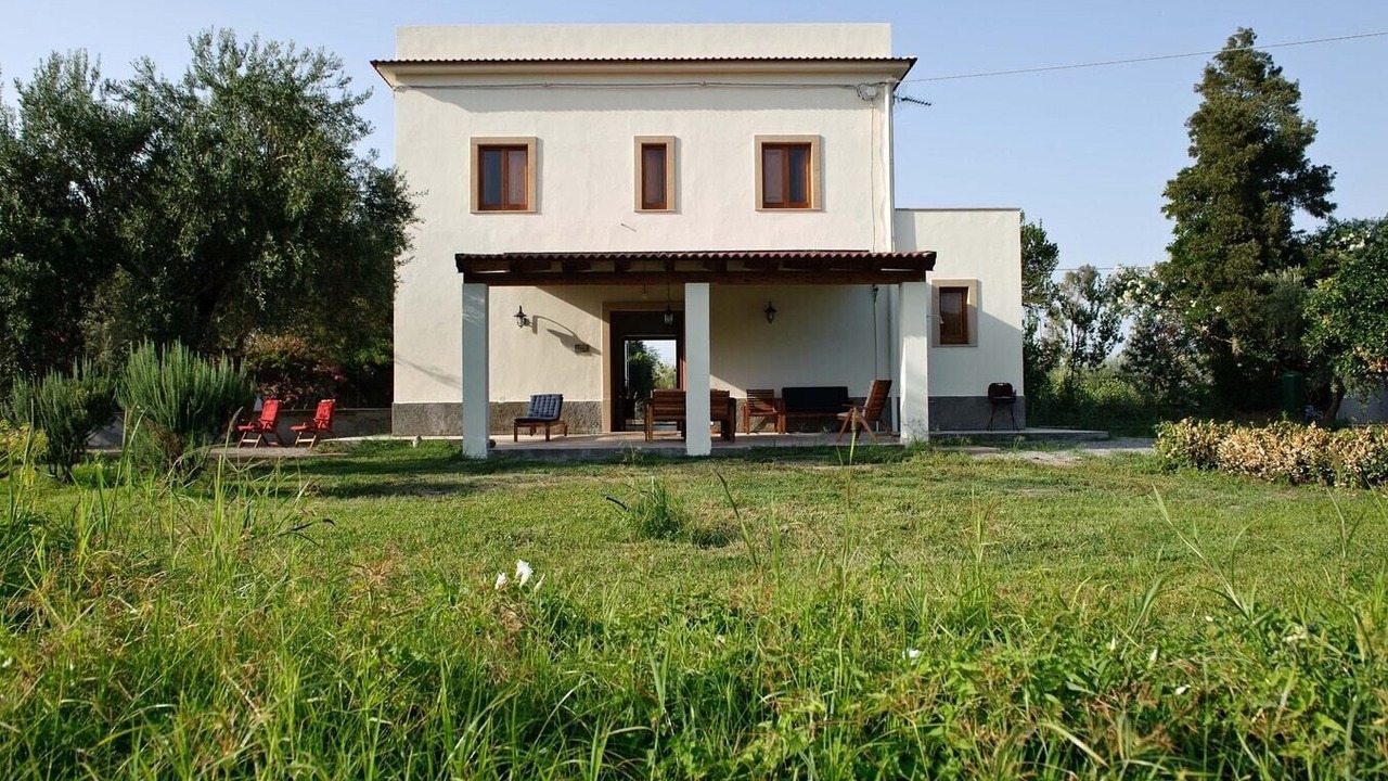 Photo of Outdoor in Patti
