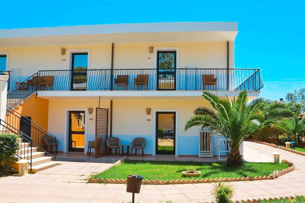 Photo of Outdoor in Anastasi III