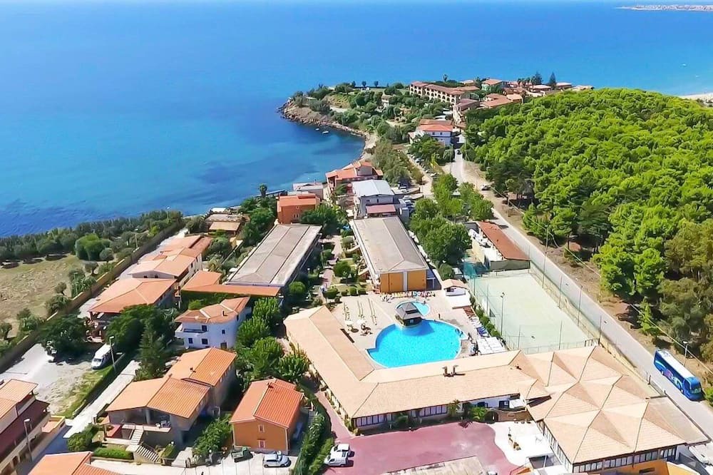 Photo of Outdoor in Anastasi III