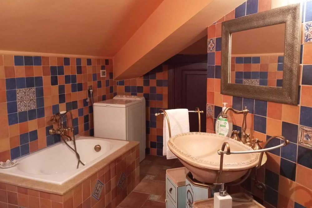 Photo of Bathroom in Santa Margherita di Belice