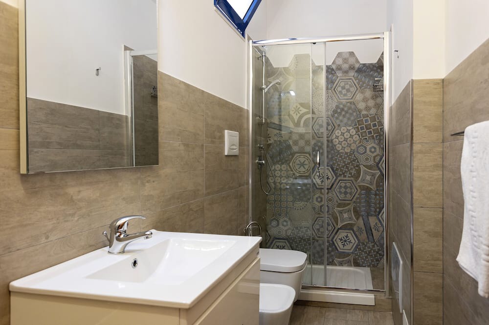 Photo of Bathroom in Marettimo