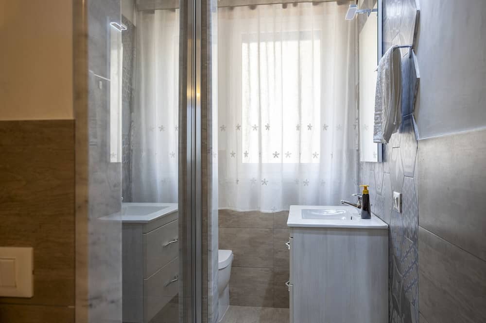 Photo of Bathroom in Marettimo