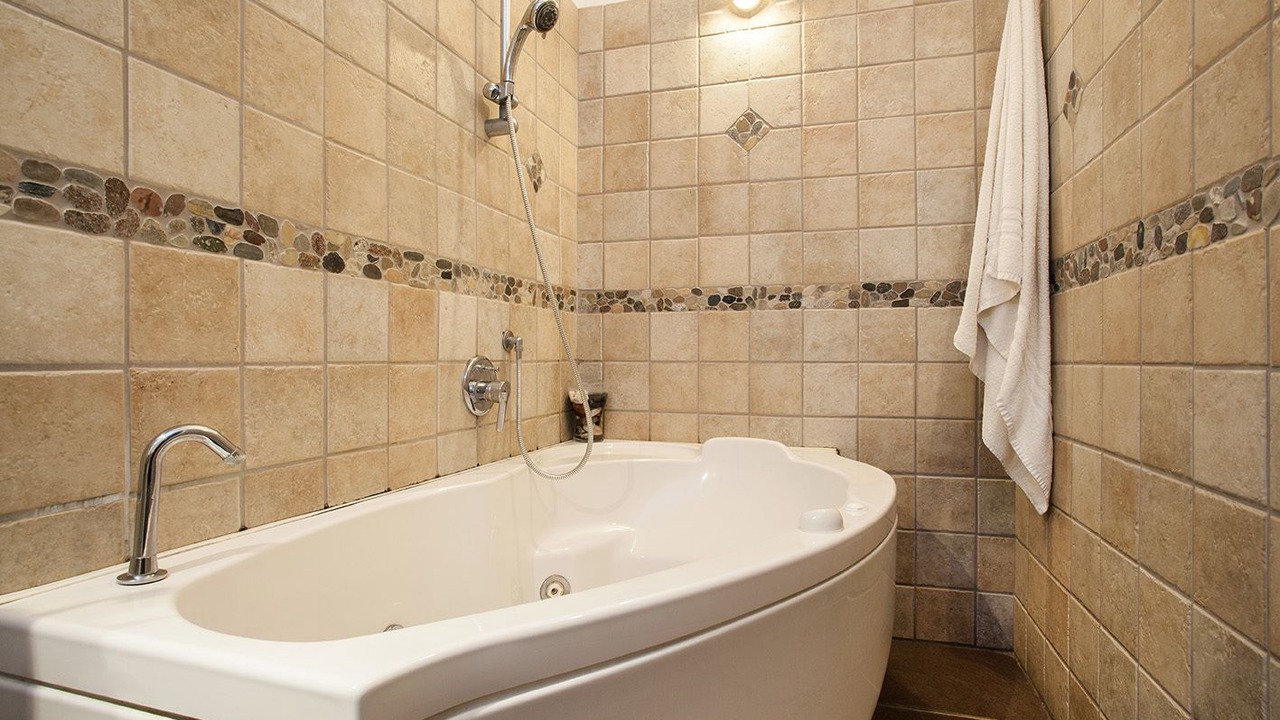 Photo of Bathroom in Picanello-Ognina-Barriera-Canalicchio