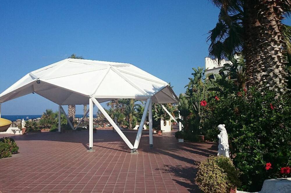 Photo of Outdoor in Patti