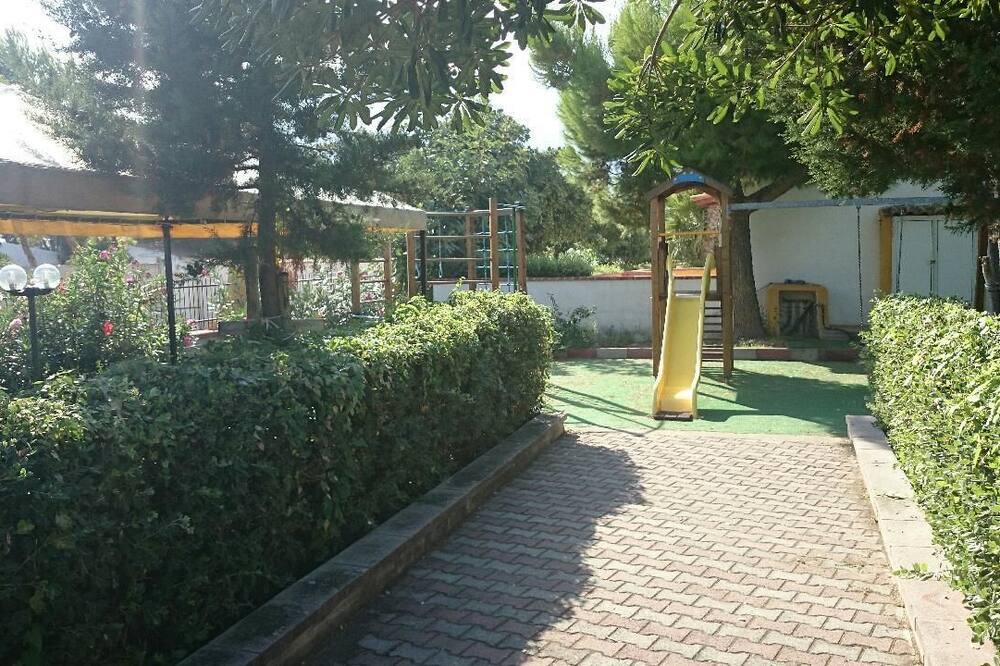 Photo of Outdoor in Patti