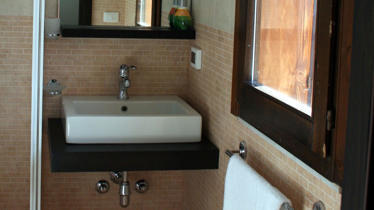 Photo of Bathroom in Pescazze