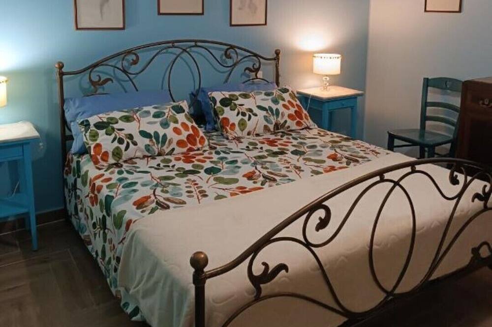 Photo of Bedroom in Chianchitta-Trappitello