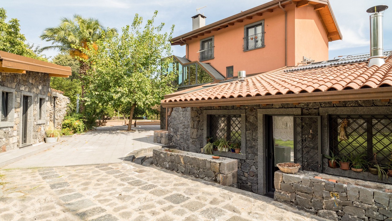 Photo of Outdoor in Aci Catena