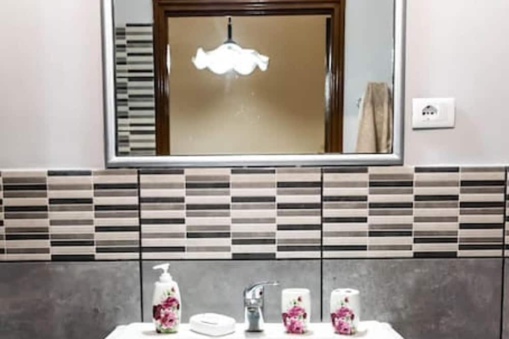 Photo of Bathroom in Favara