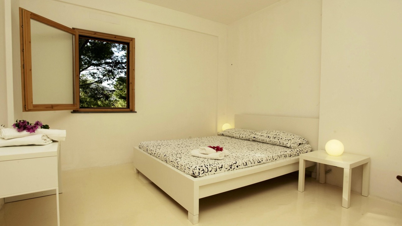 Photo of Bedroom in Torre Colonna-sperone