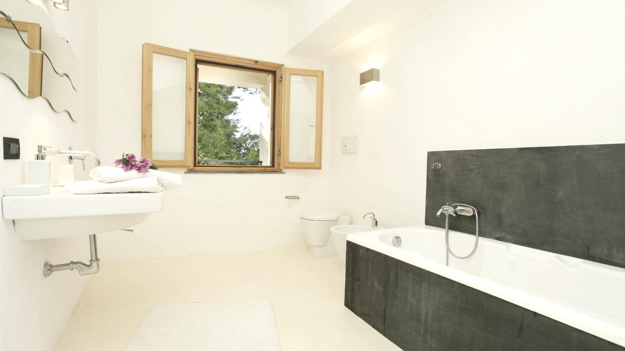 Photo of Bathroom in Torre Colonna-sperone