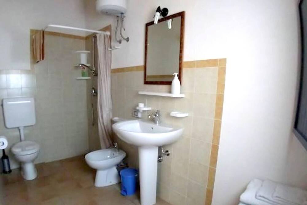 Photo of Bathroom in Chiaramonte Gulfi