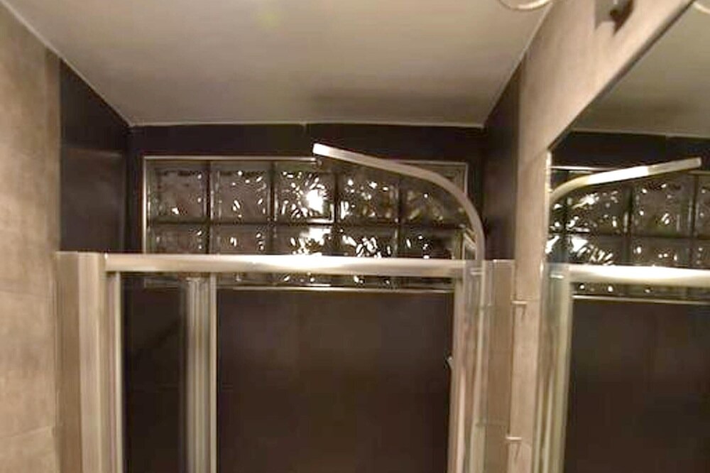 Photo of Bathroom in Macchia