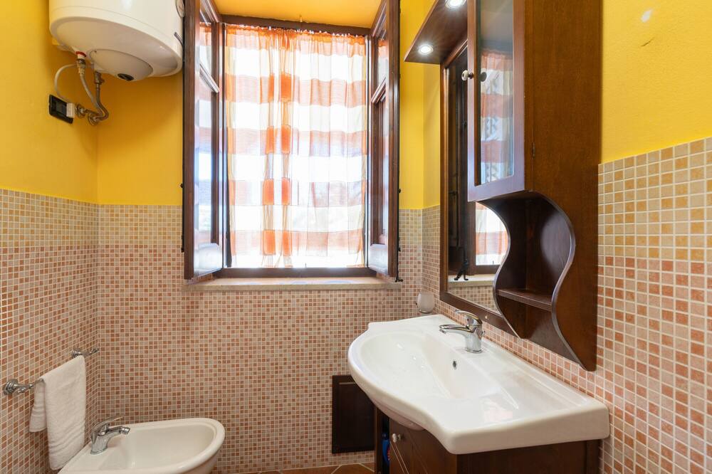 Photo of Bathroom in Trappeto