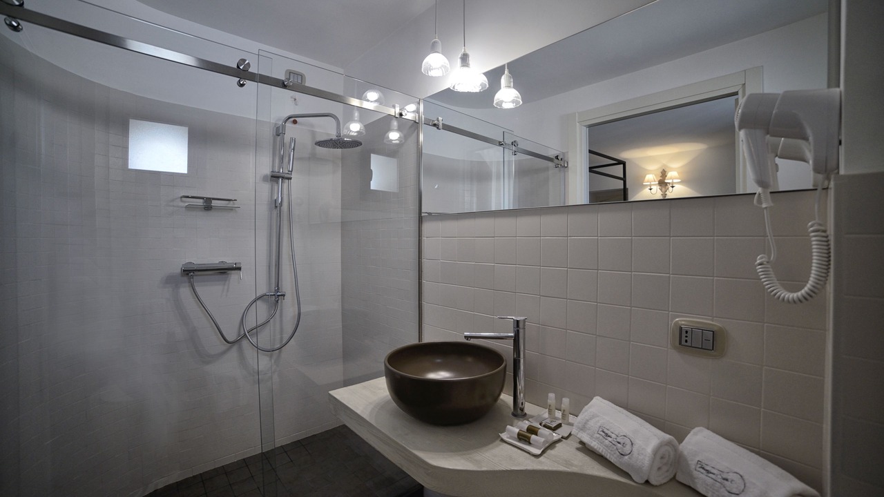 Photo of Bathroom in Comiso