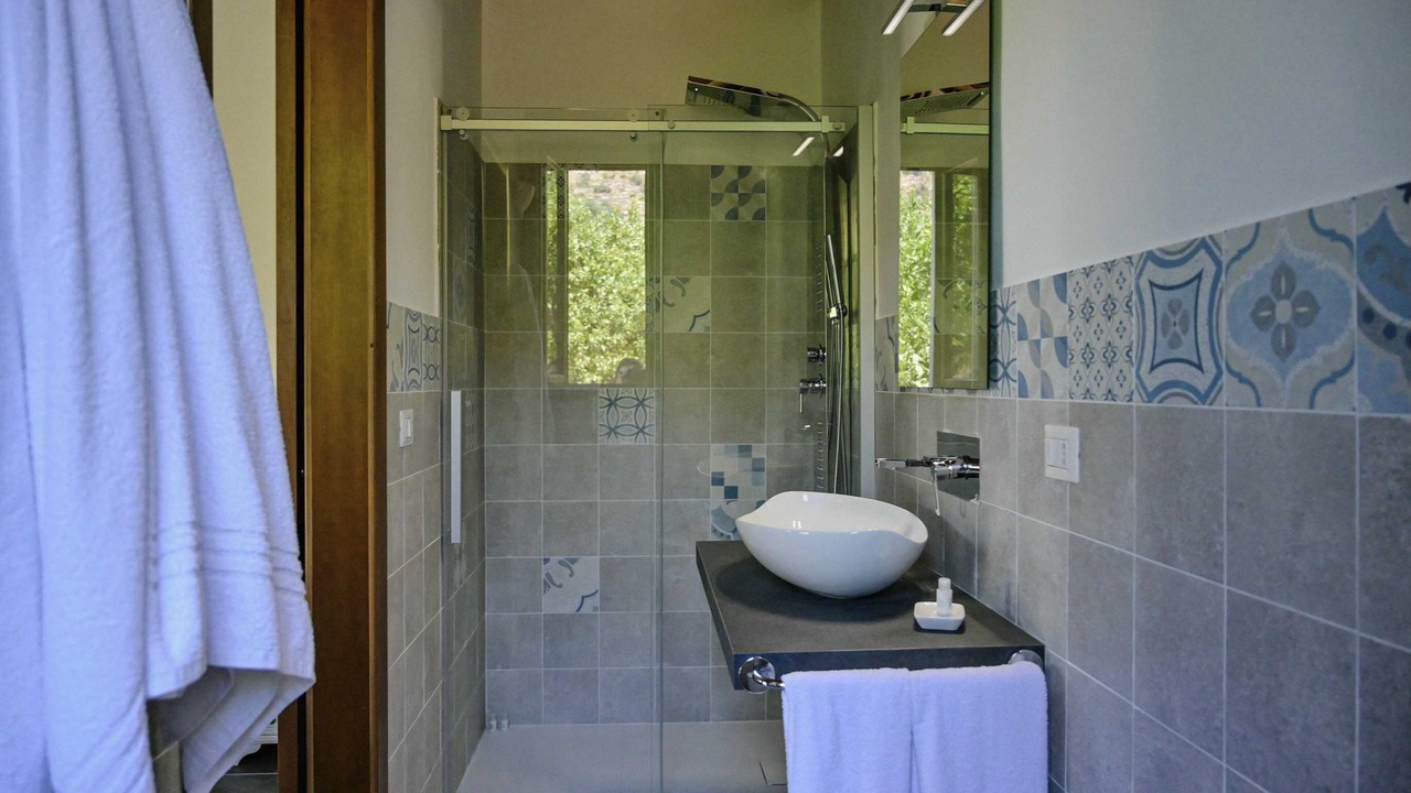 Photo of Bathroom in Avola