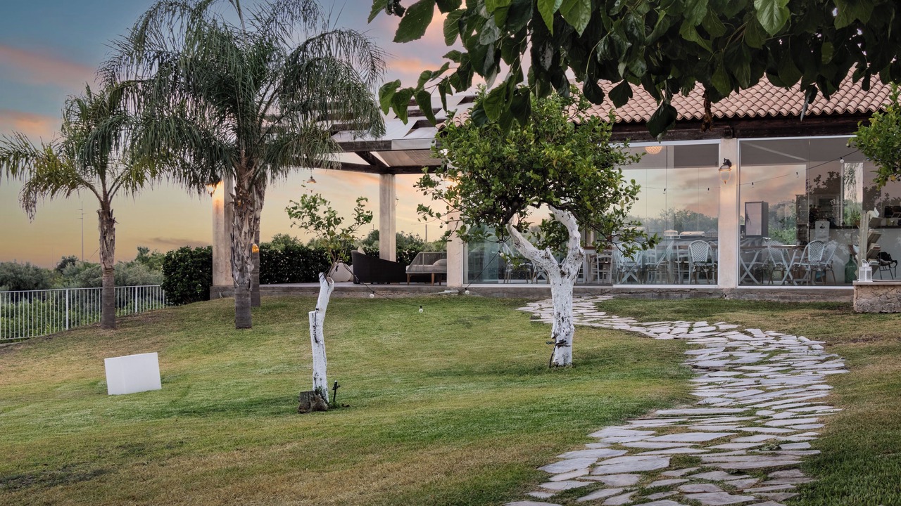 Photo of Outdoor in Avola