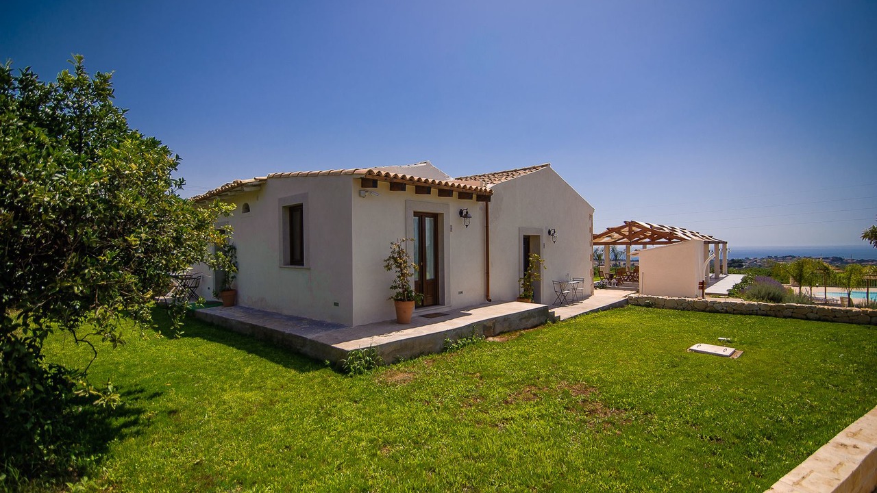 Photo of Outdoor in Avola
