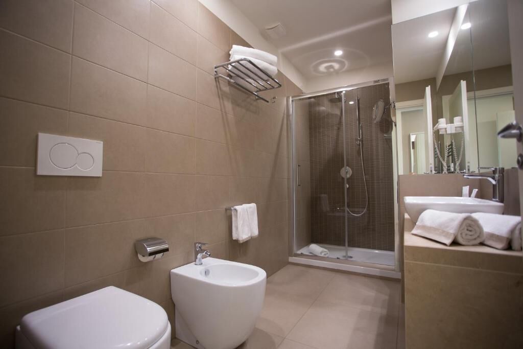 Photo of Bathroom in Picanello-Ognina-Barriera-Canalicchio