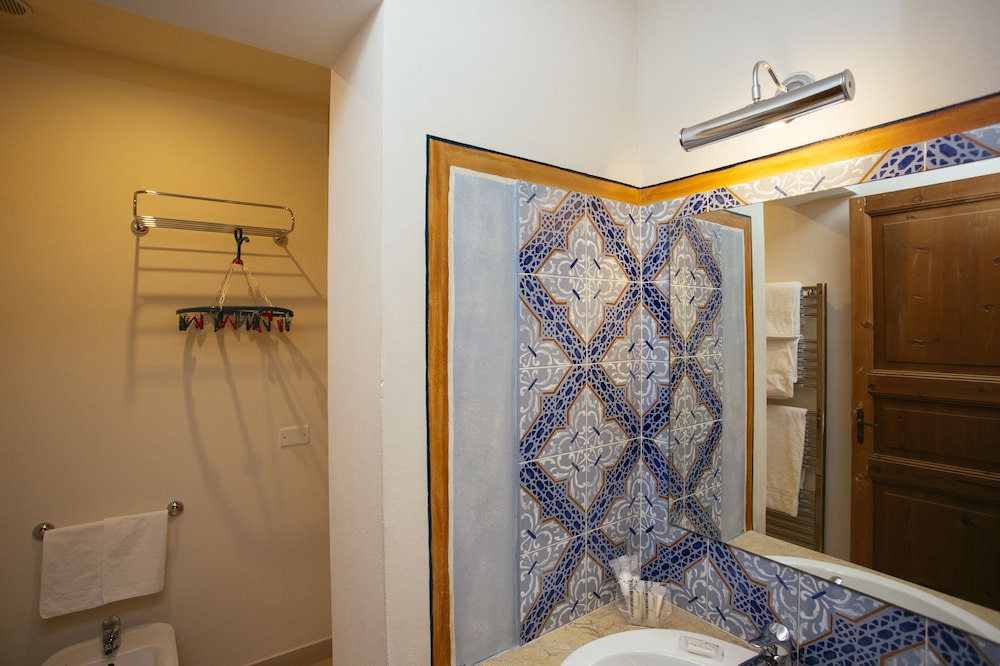 Photo of Bathroom in Purgatorio