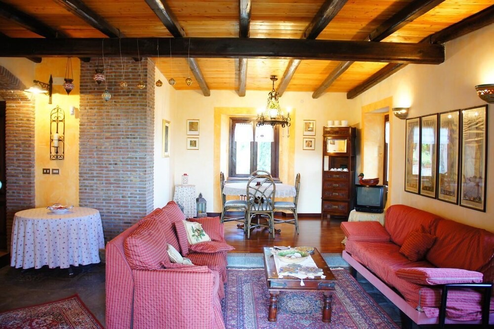 Photo of Livingroom in Zafferana Etnea