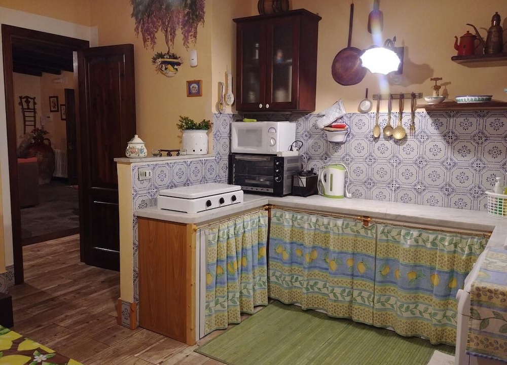 Photo of Kitchen in Zafferana Etnea