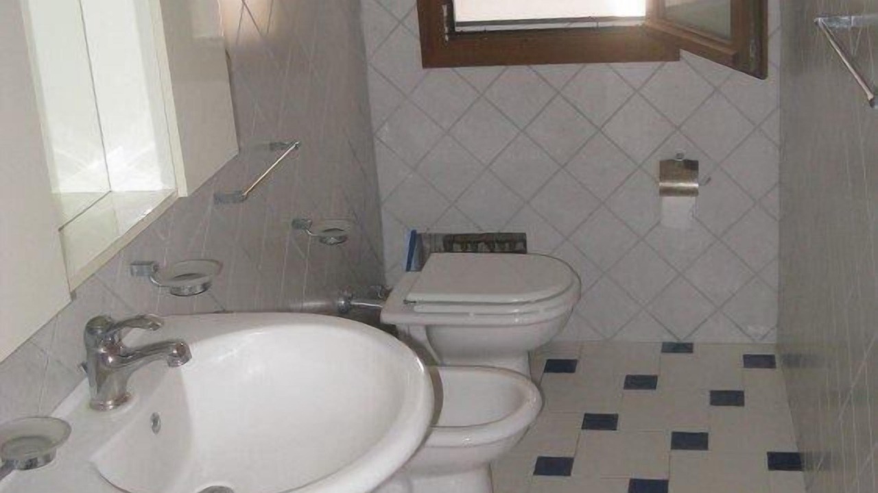Photo of Bathroom in Kamma