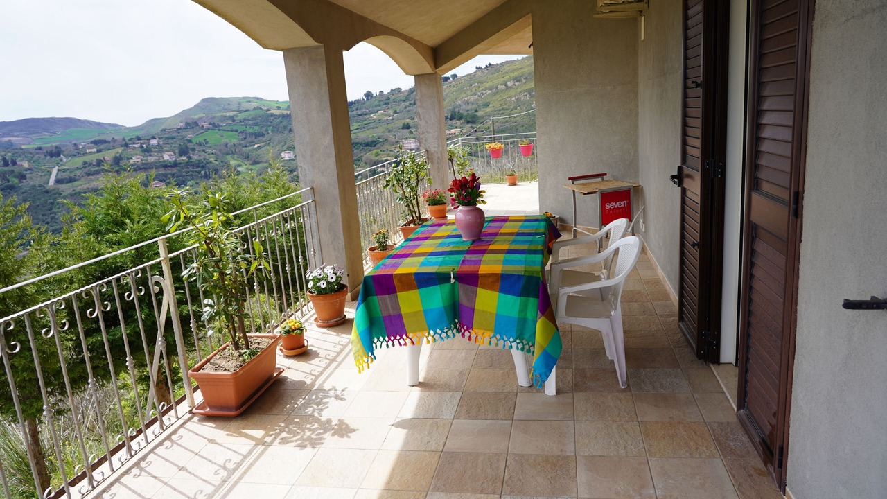 Photo of Outdoor in Pergusa