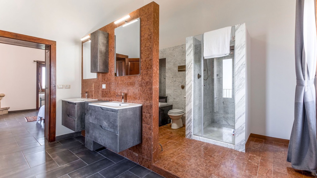 Photo of Bathroom in Ficarra