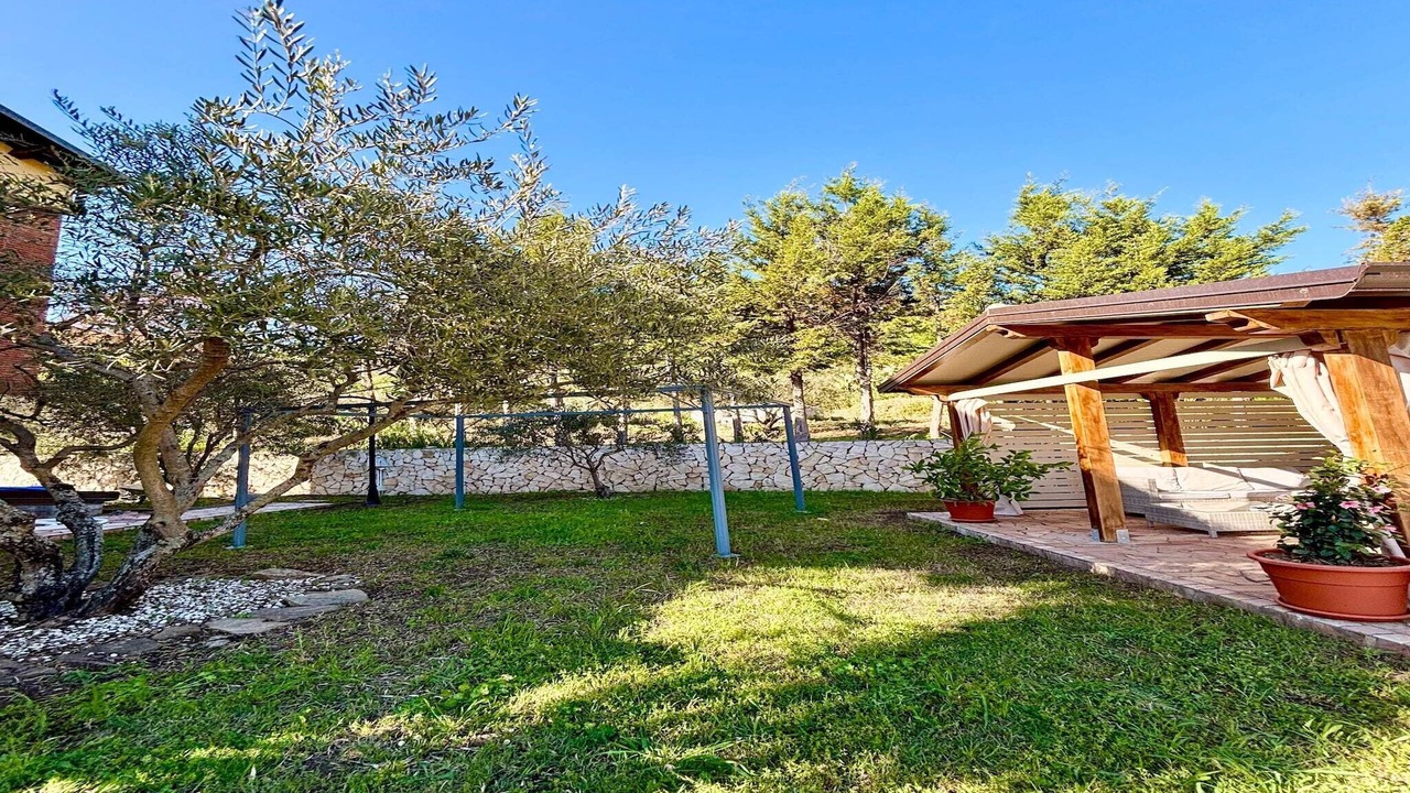 Photo of Outdoor in Mitogio