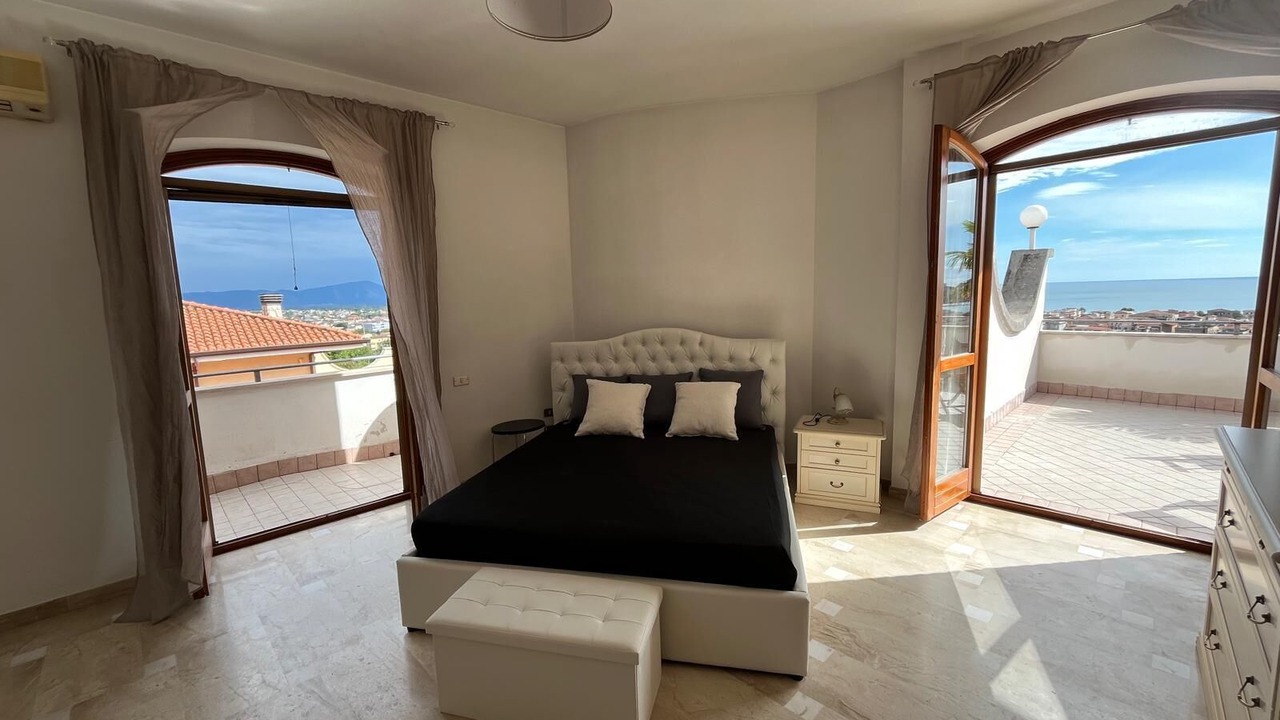 Photo of Bedroom in Minturno