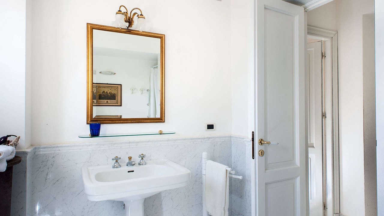 Photo of Bathroom in Paceco
