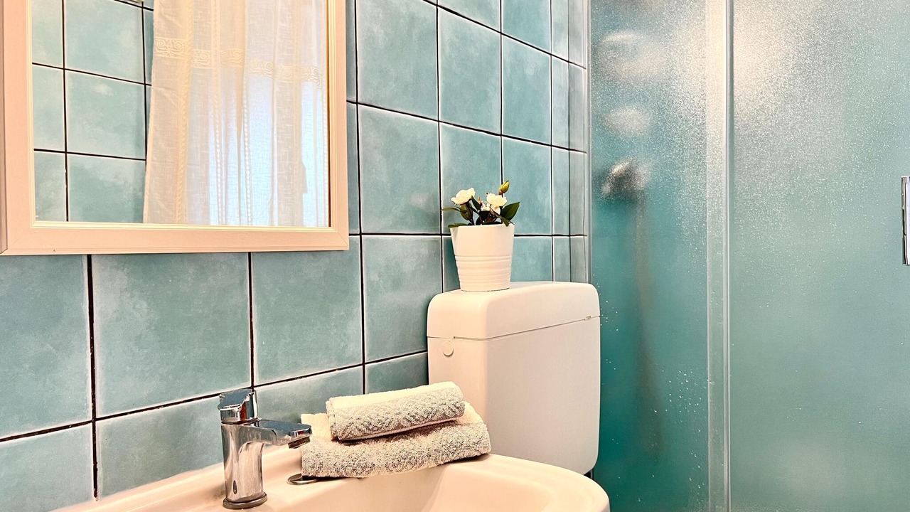 Photo of Bathroom in Mitogio