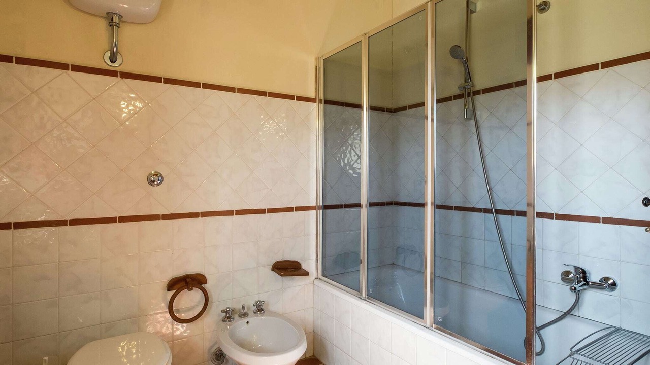 Photo of Bathroom in Landro