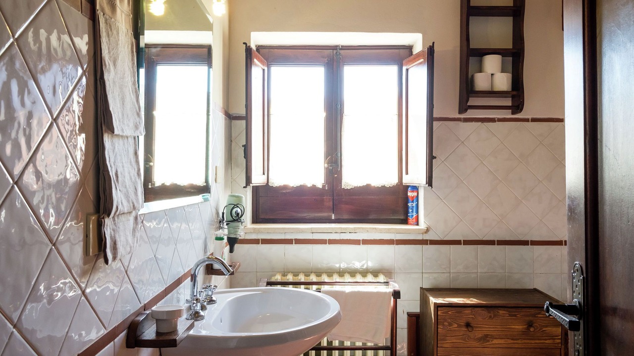 Photo of Bathroom in Landro