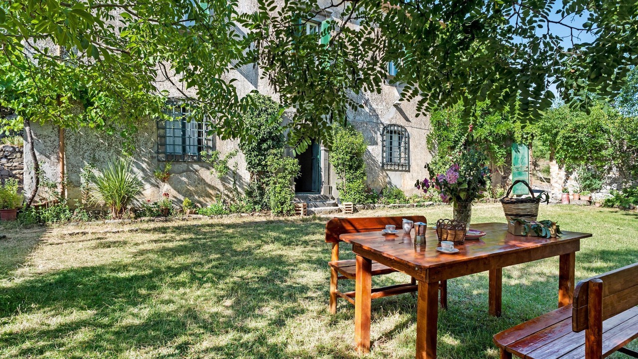 Photo of Outdoor in Maniace