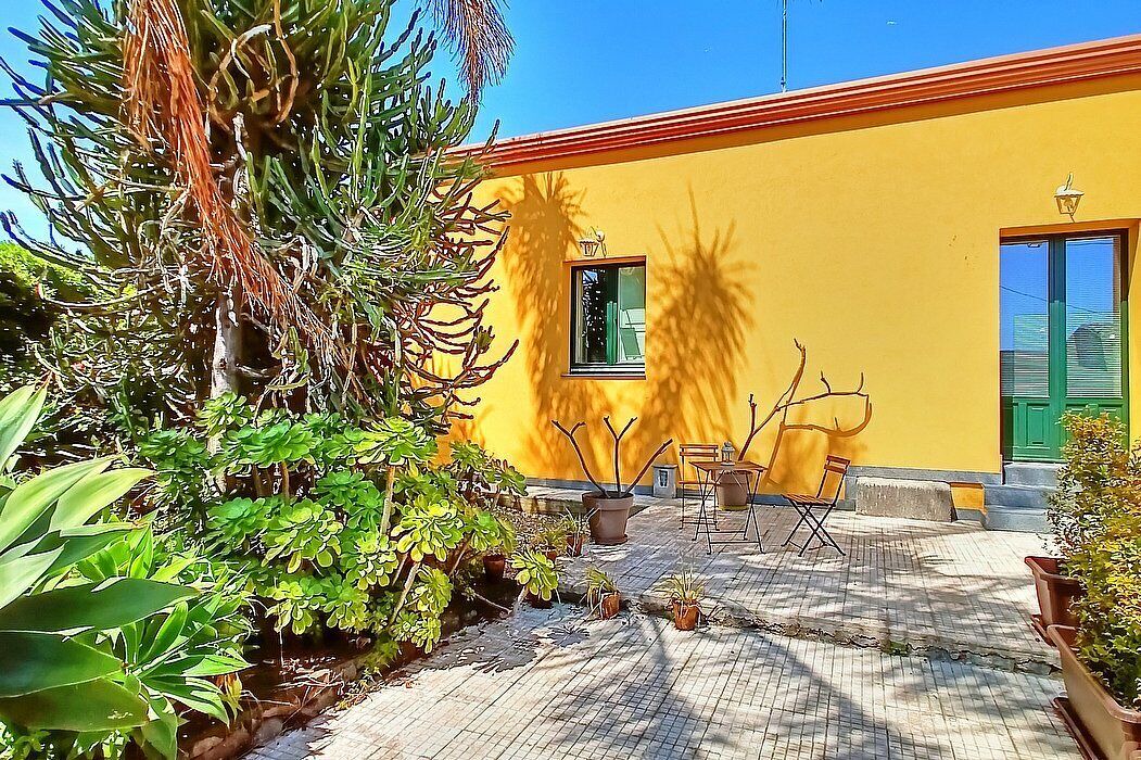 Photo of Outdoor in Archi