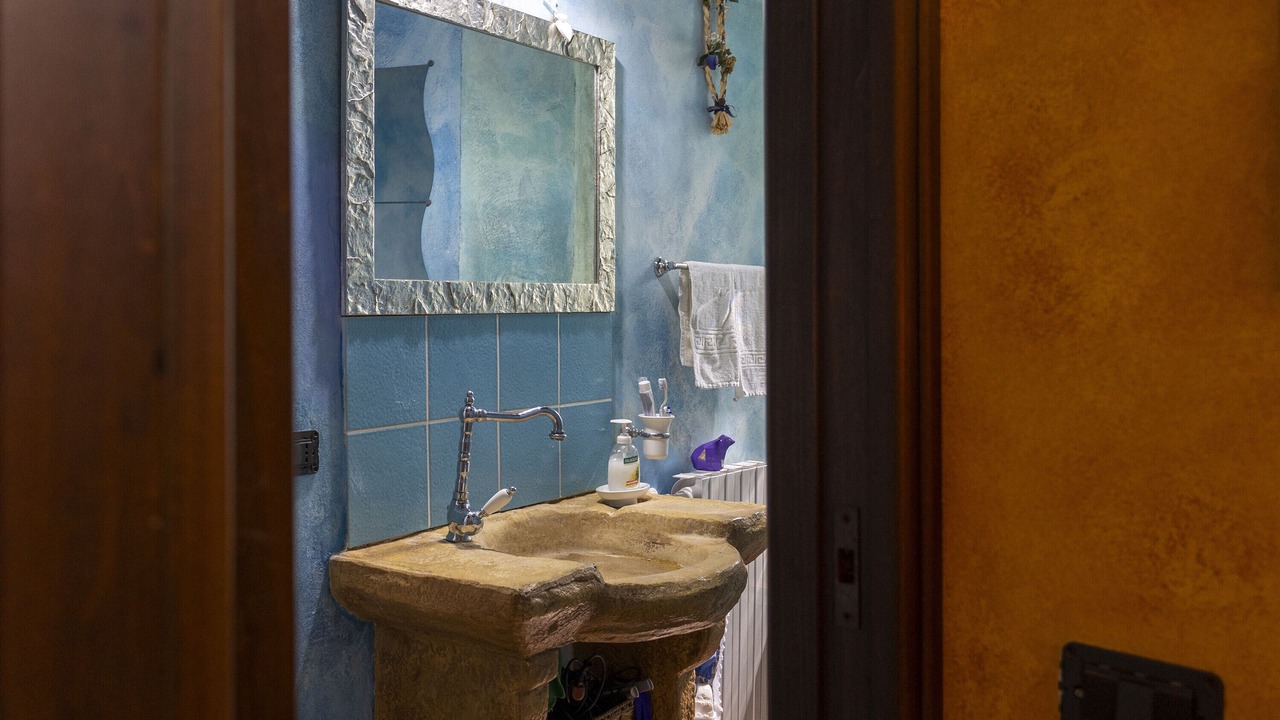 Photo of Bathroom in Menfi